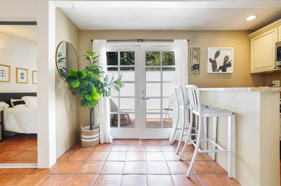 1 Bed 1 Bath - Apartment