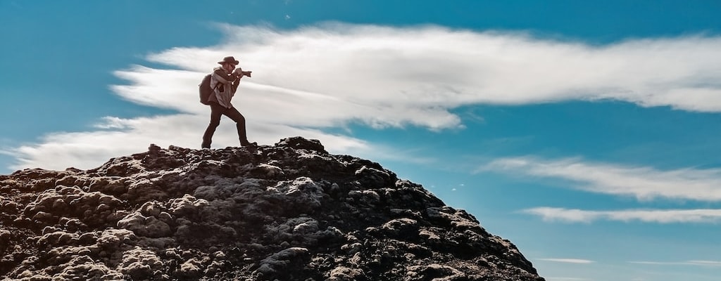 Hold out hope and endure; refuse to relent.