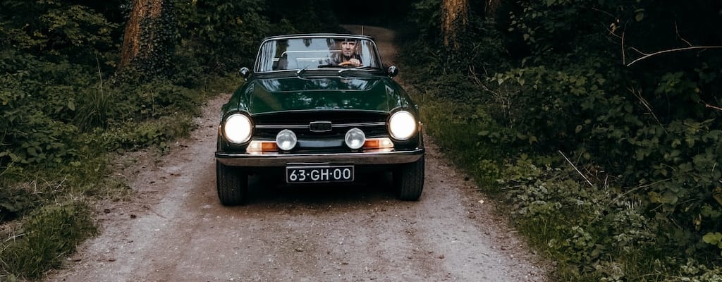 Turn the light on and off, please.