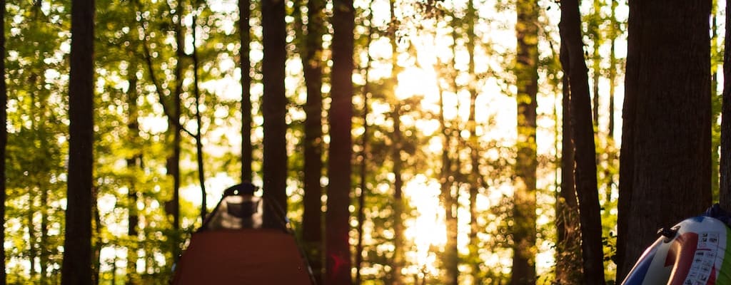 Fold the tent and leave upon departure.
