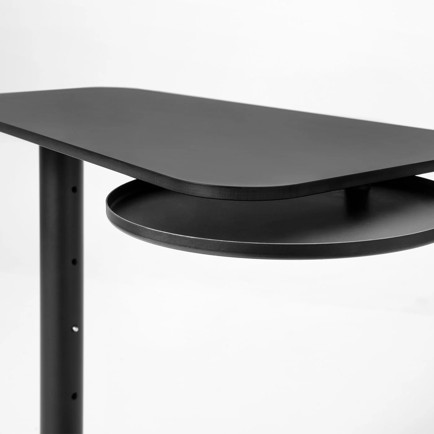 0130 Jens Black Side Table By Massimo Broglio