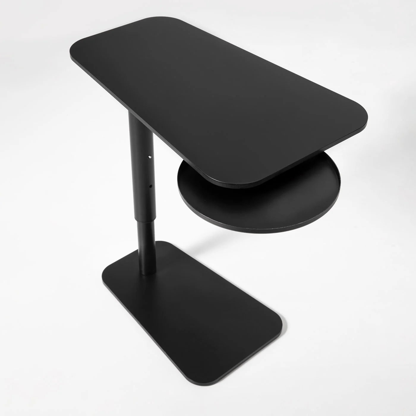 0130 Jens Black Side Table By Massimo Broglio