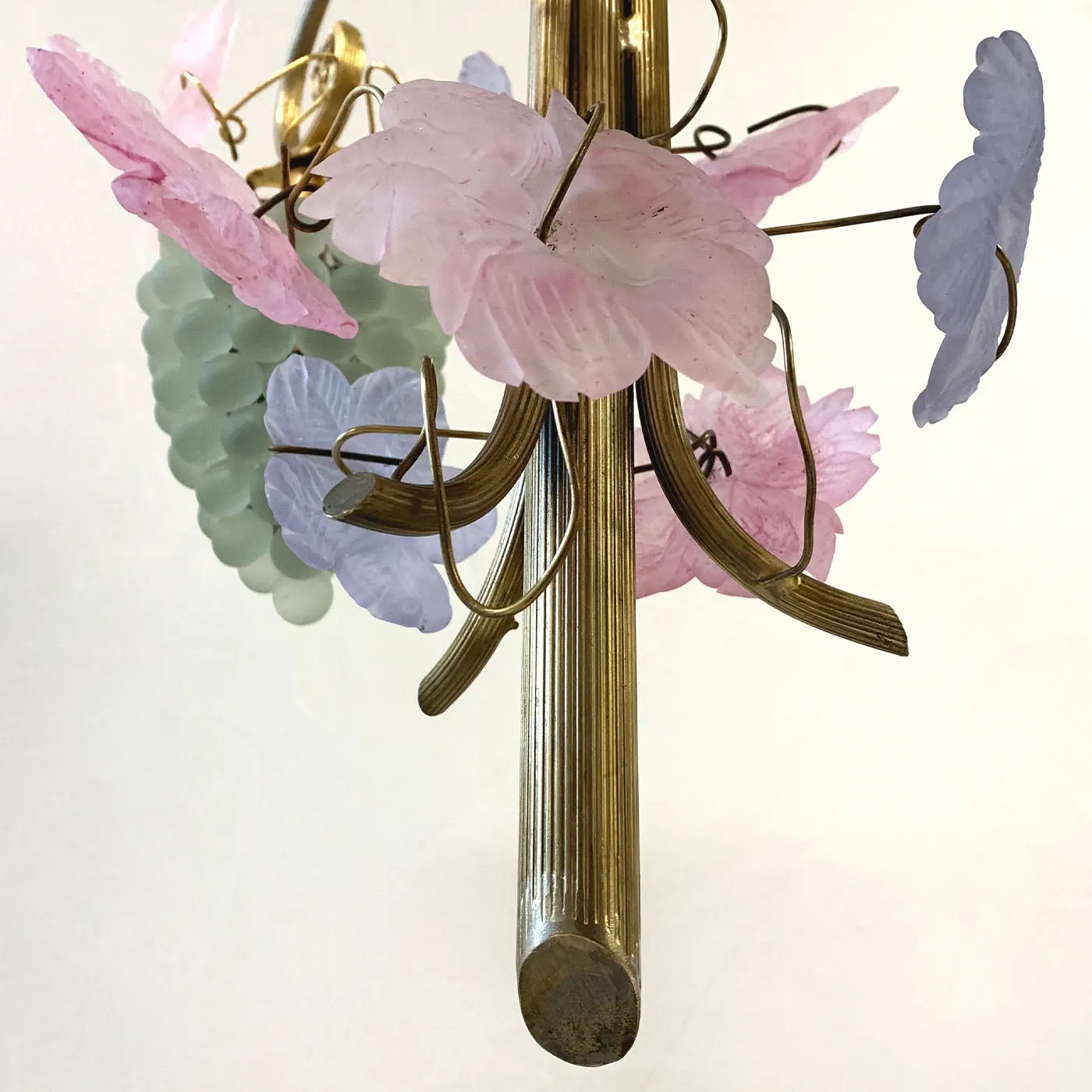 1980 Uva e Foglie Satin Pink & Lilac Chandelier