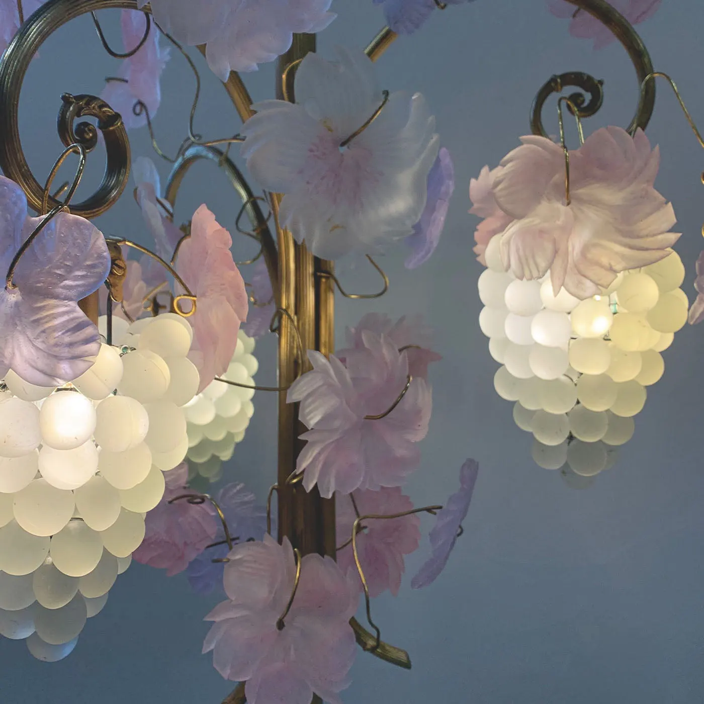 1980 Uva e Foglie Satin Pink & Lilac Chandelier
