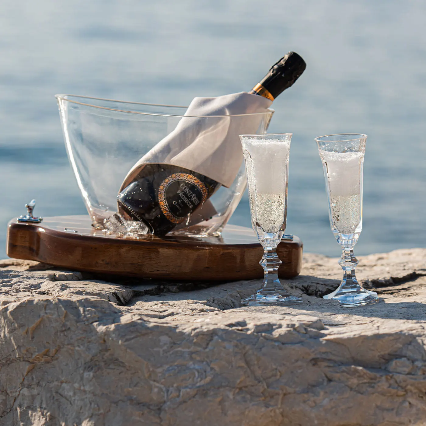 2-Piece Set of White Glacette Teak Base