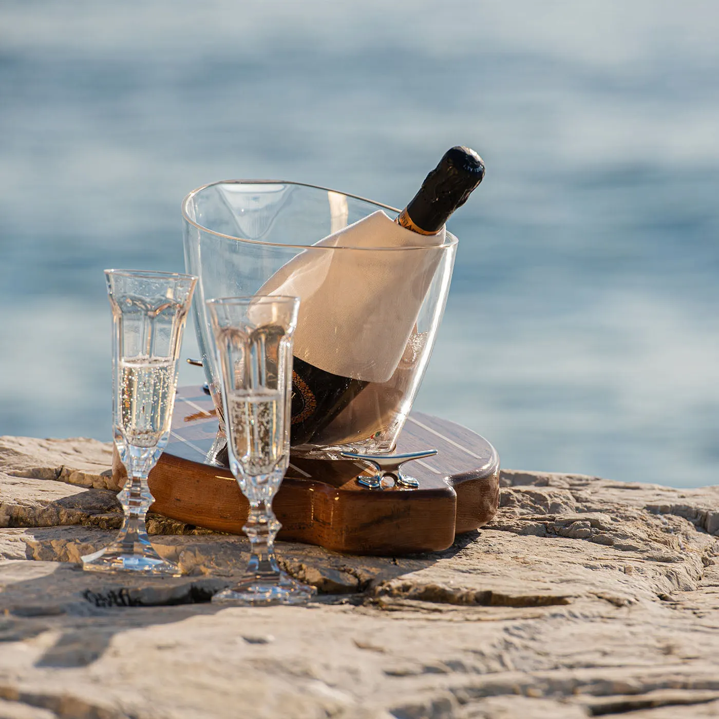 2-Piece Set of White Glacette Teak Base