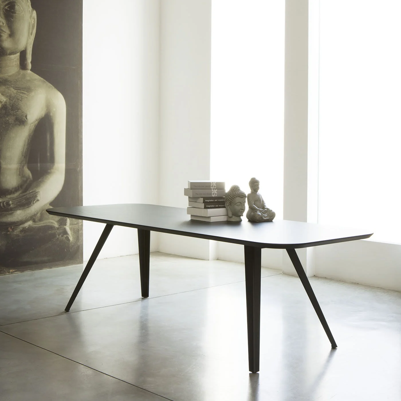 Aky Met Black Dining Table