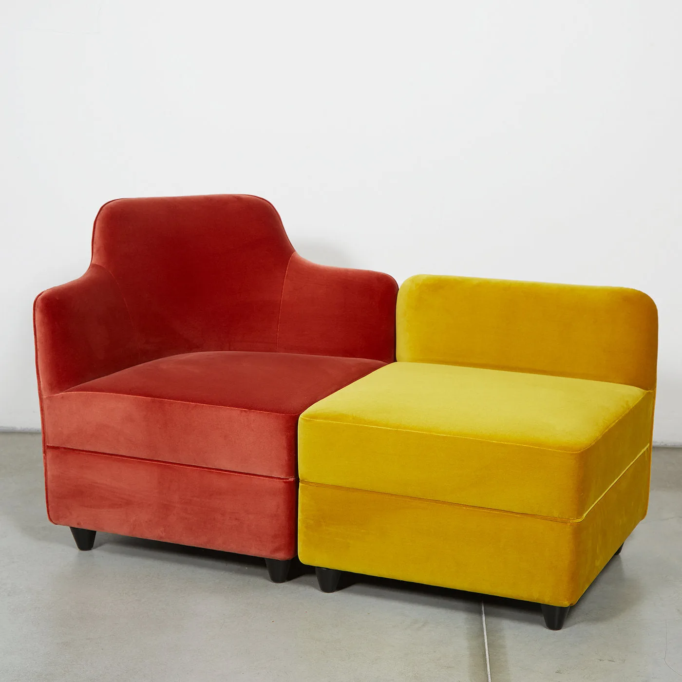 Angolo Yellow Pouf With Backrest By Corrado Corradi Dell acqua