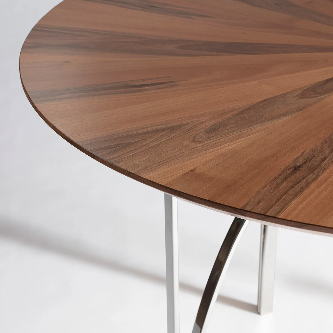 Archie Round Dining Table 