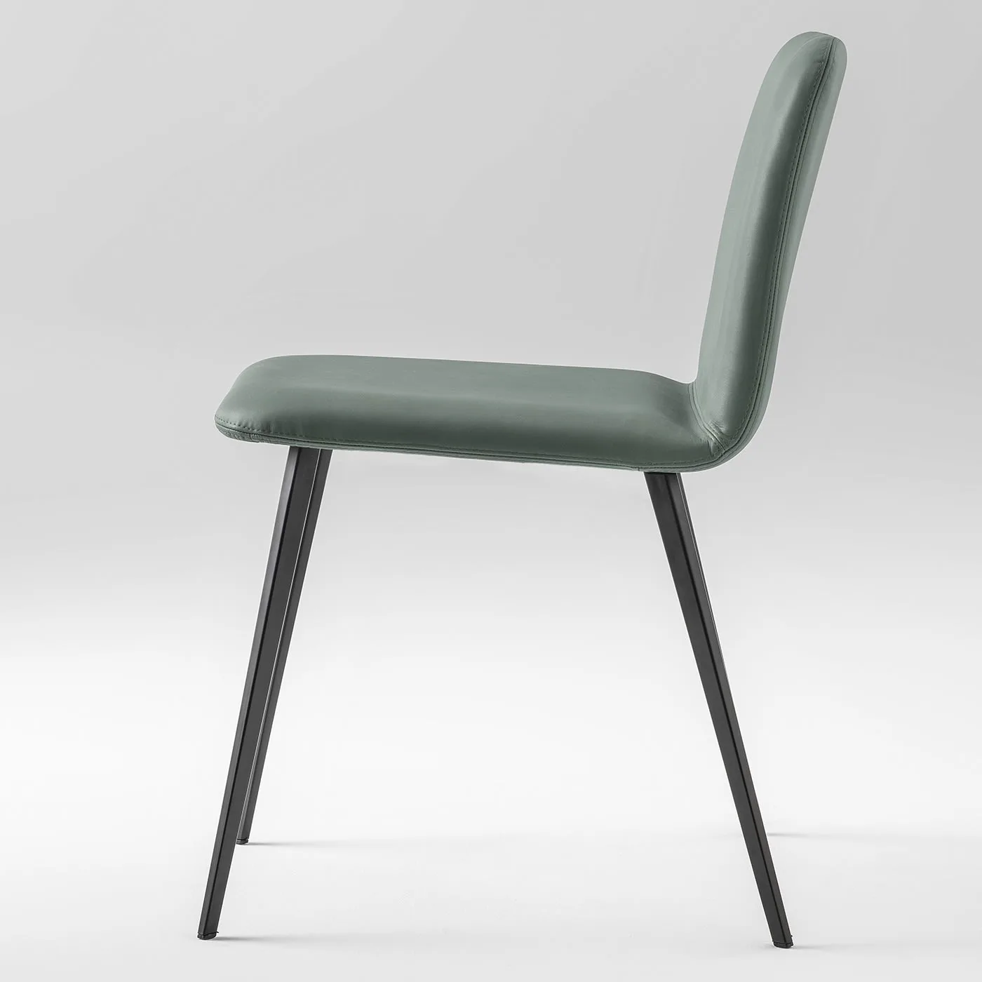 Bardot Met Green Chair