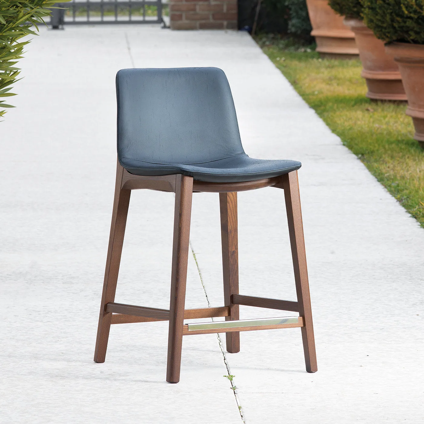 Bassano Black Bar Stool