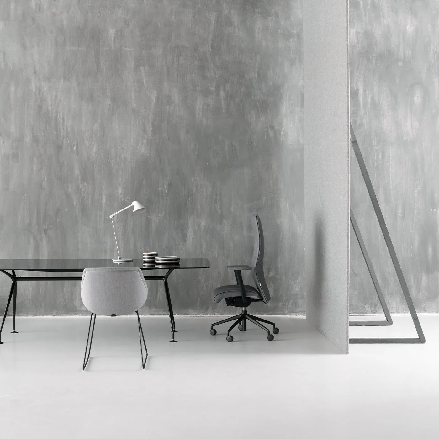 Beaute A Grey Fabric Office Armchair