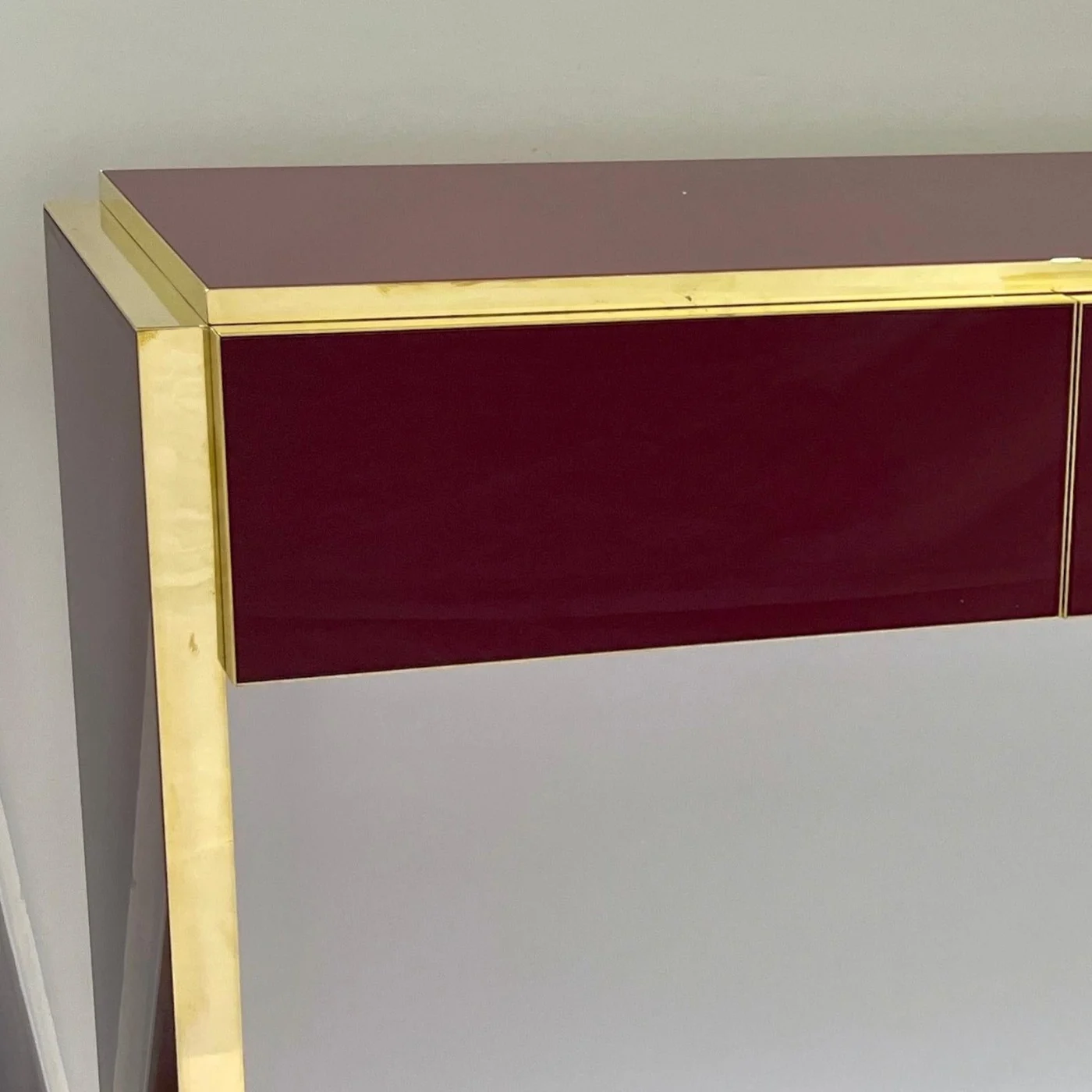 Long 4 Drawers Burgundy Wine & Brass Console Table Sideboard