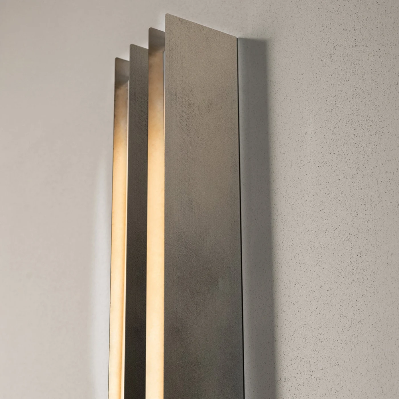 Blade Wall Lamp By Baxter P