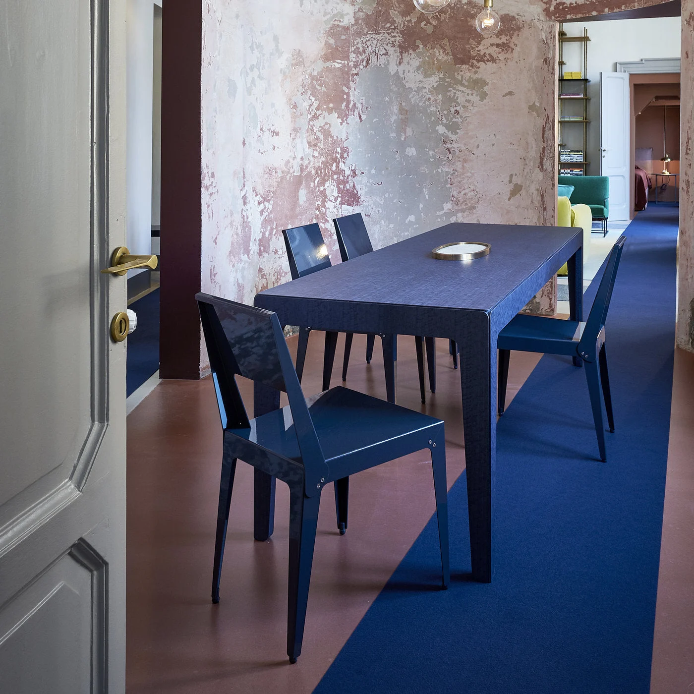 Blue Aluchair Colour