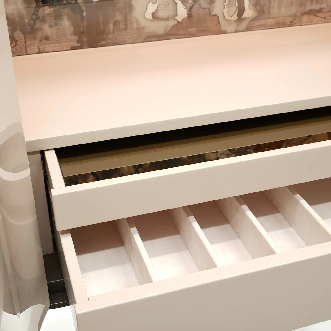 Caleido Lacquered Bar Cabinet