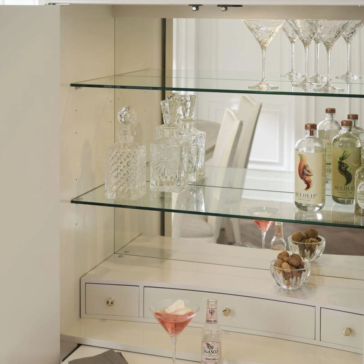 Caracole Classic Currents