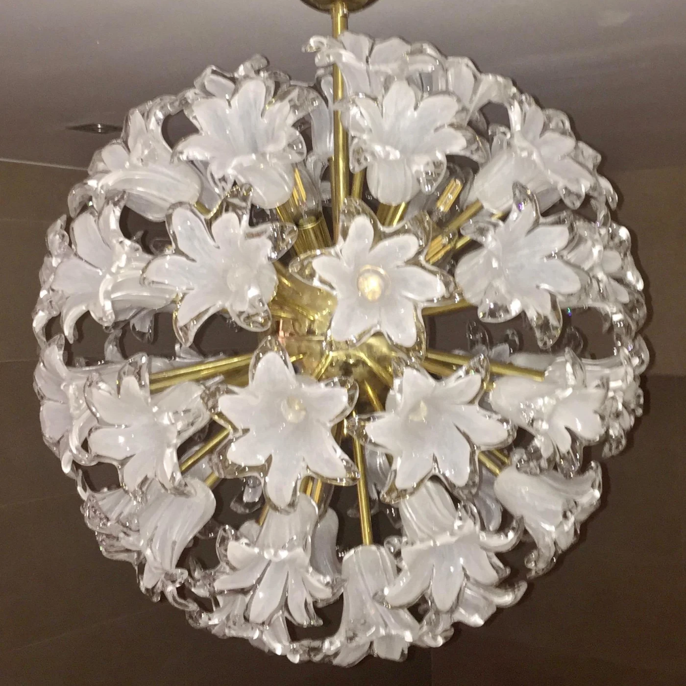 Contemporary White Murano Glass & Brass Sputnik Bud Flower Chandelier