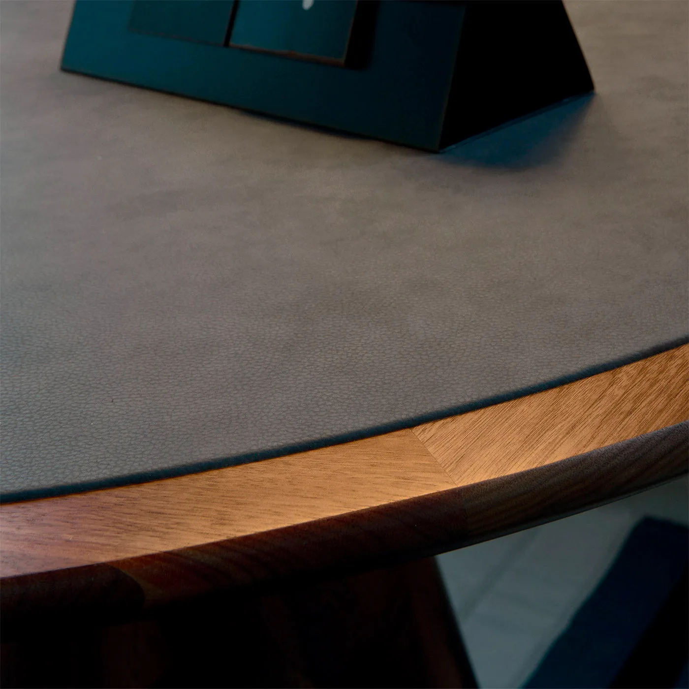 Convivio Round Table