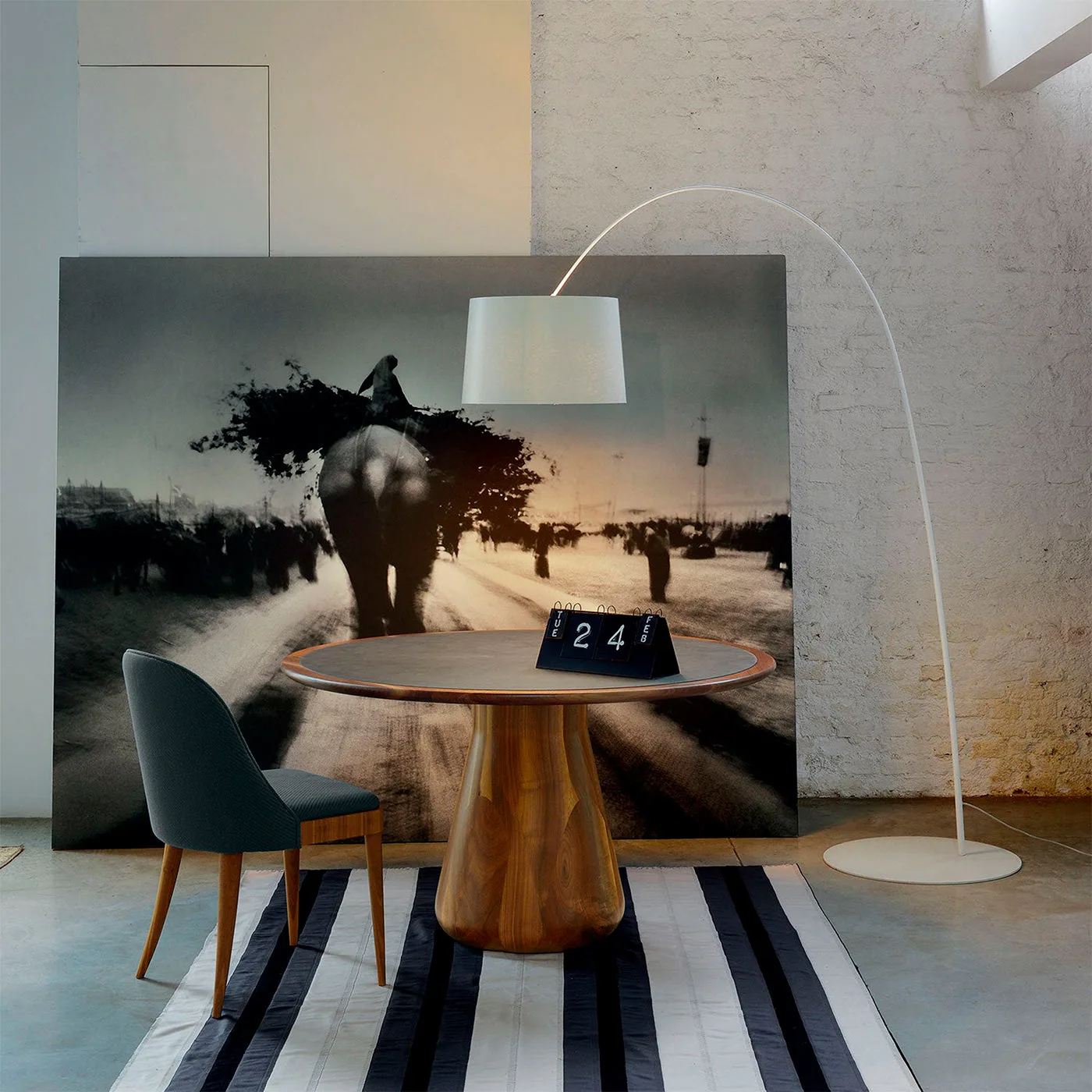 Convivio Round Table