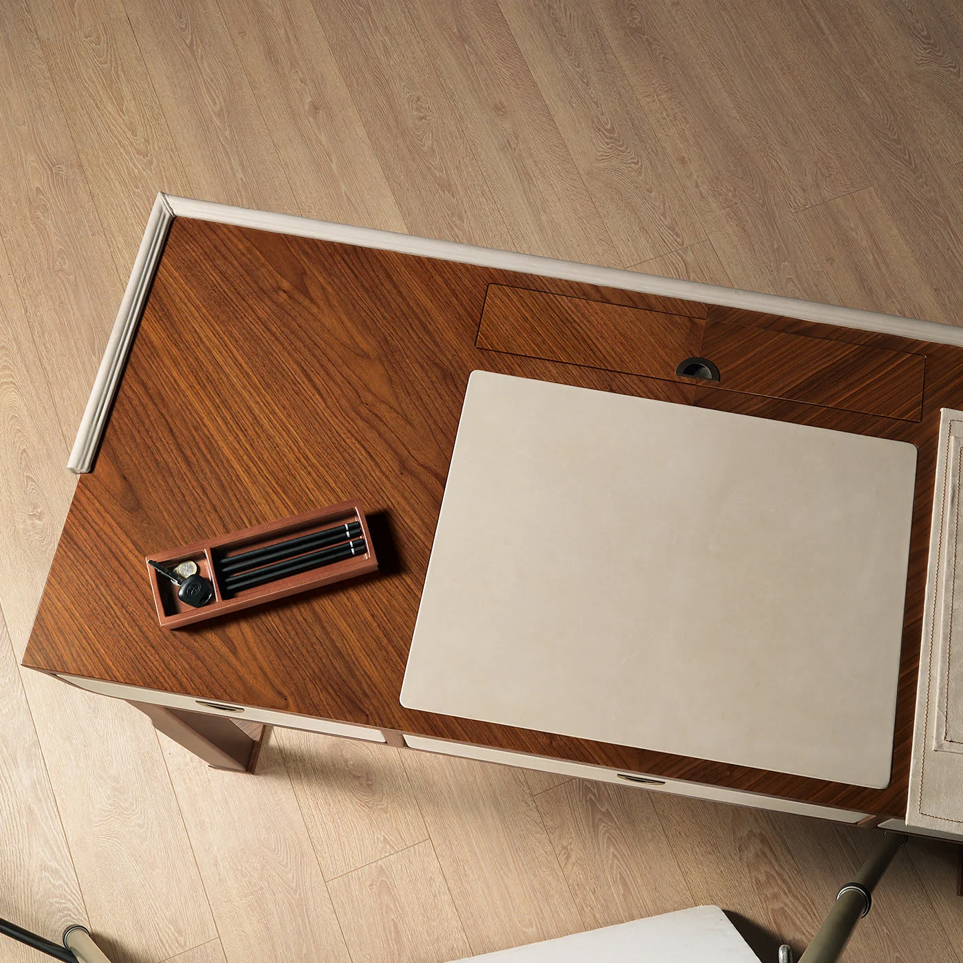 Desyo Writing Desk