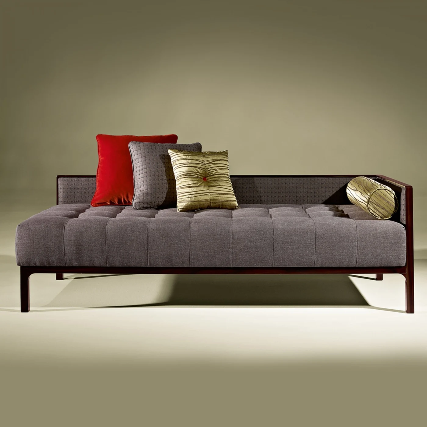 Diamond Violet Velvet Chaise Longue
