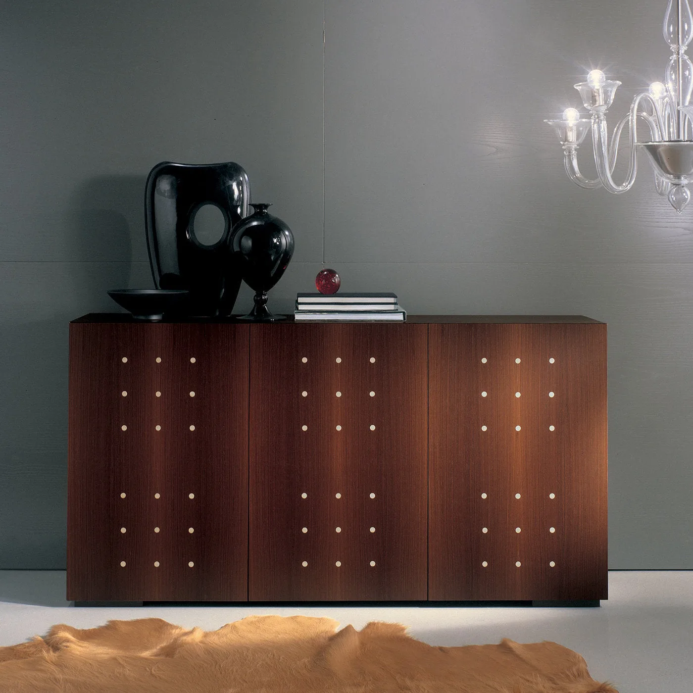 Dizzy Sideboard