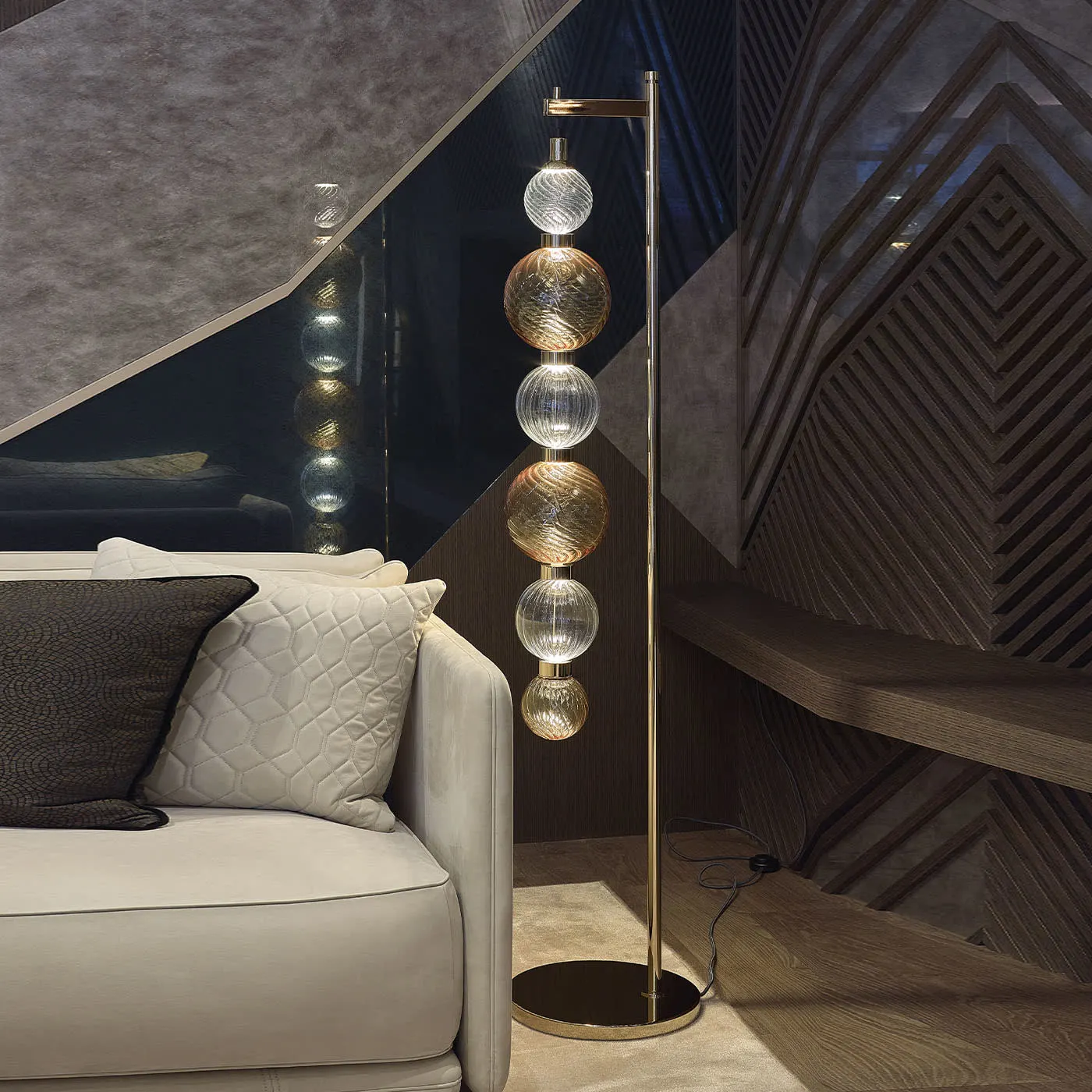 Drop Floor Lamp Champagne Finish