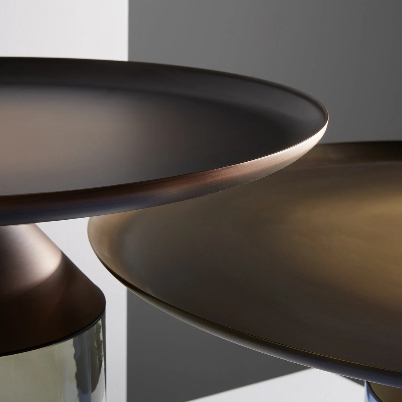 Equilibre Smoke Gray Round Table