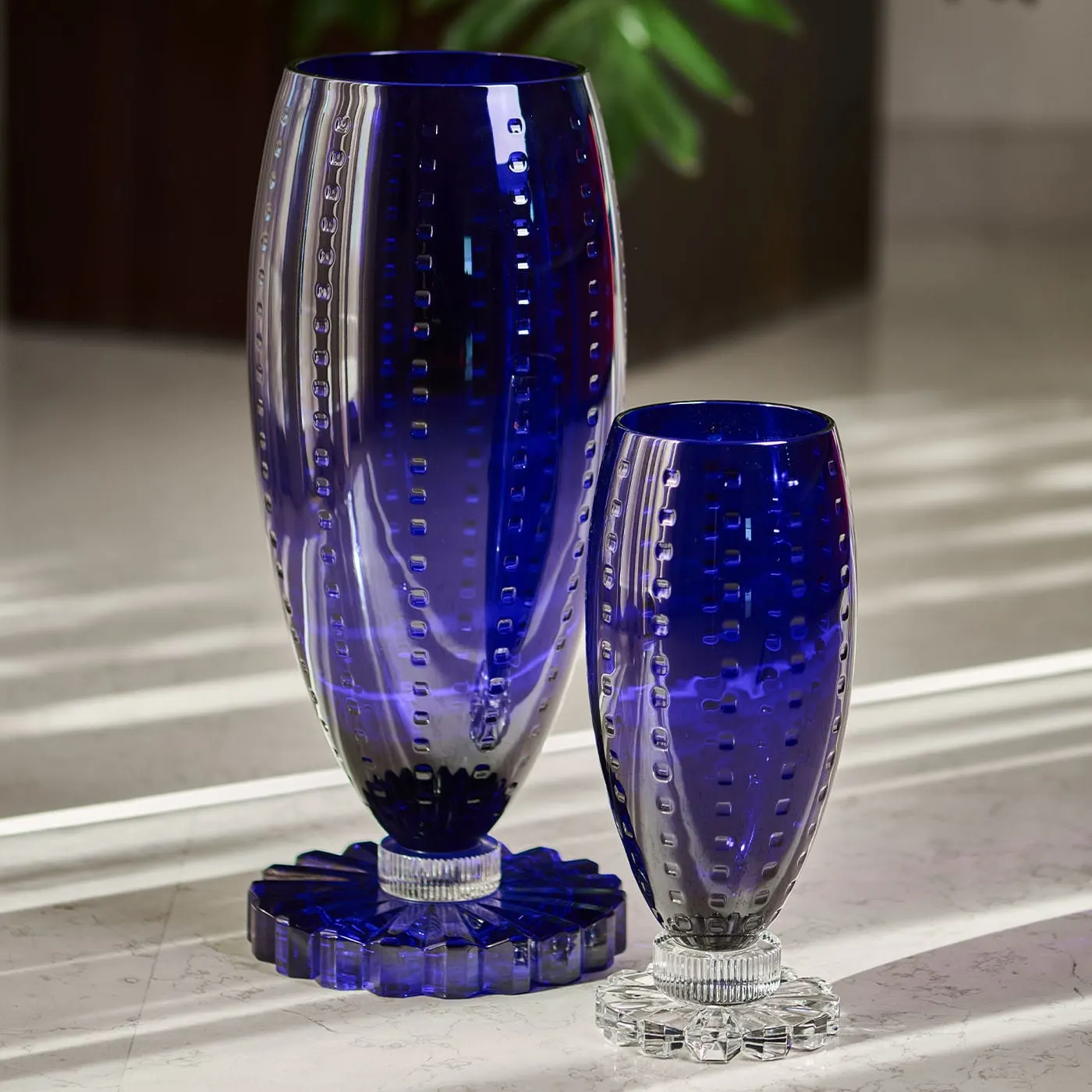 how to use large floor vase for you living space