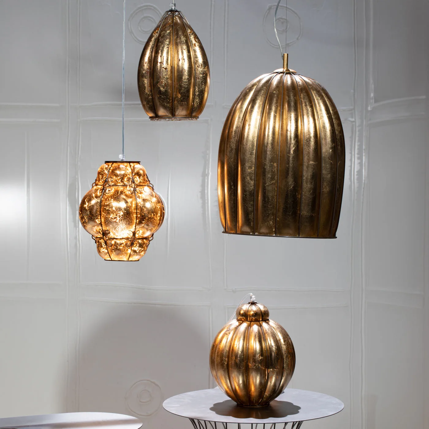 Foglia Oro Amber Toned Pendant Lamp
