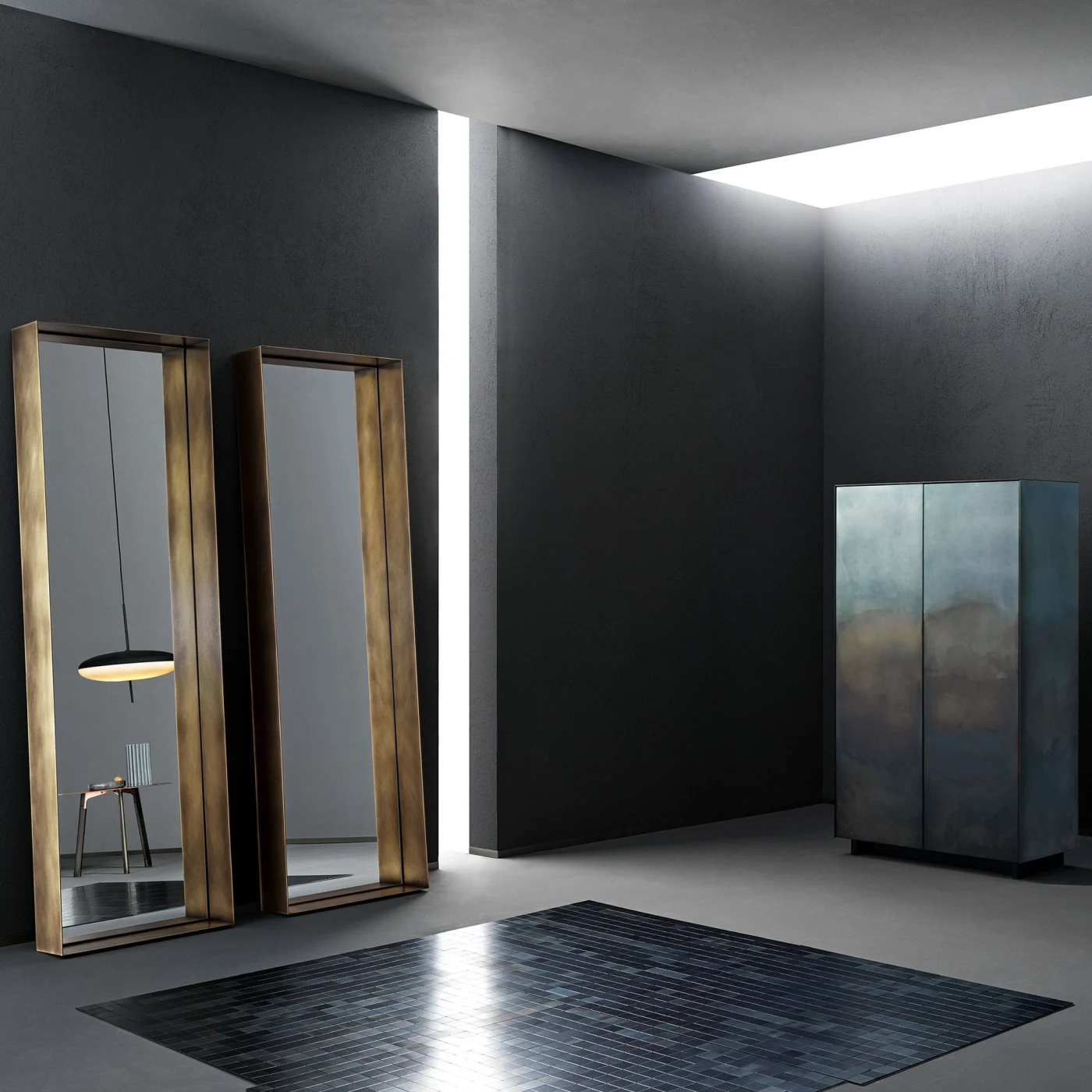 Frame Mirror by Antonella Tesei