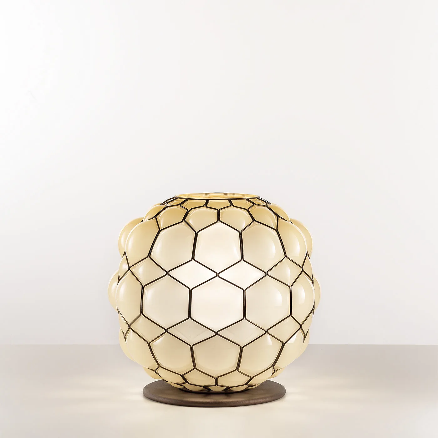 Galapagos Diamond Patterns Table Lamp