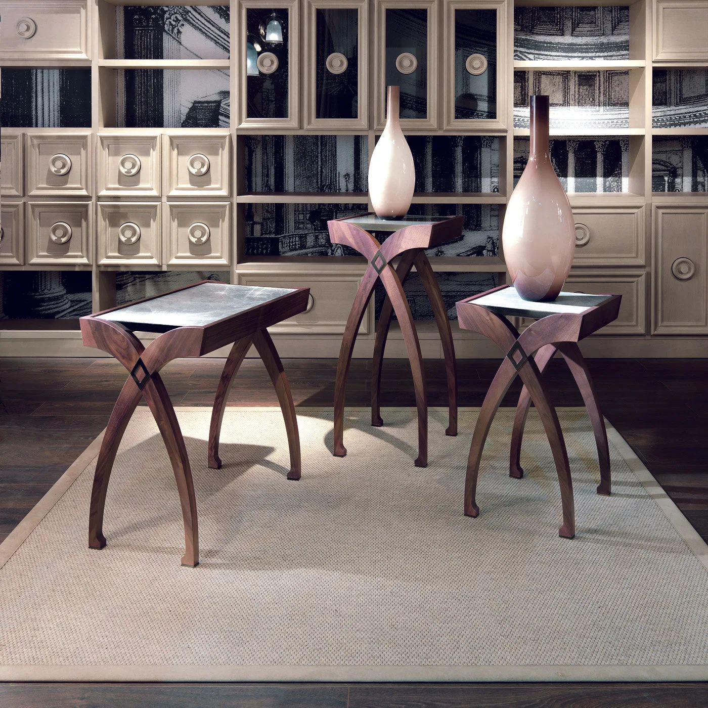 Gaspare Curved Legs End Table