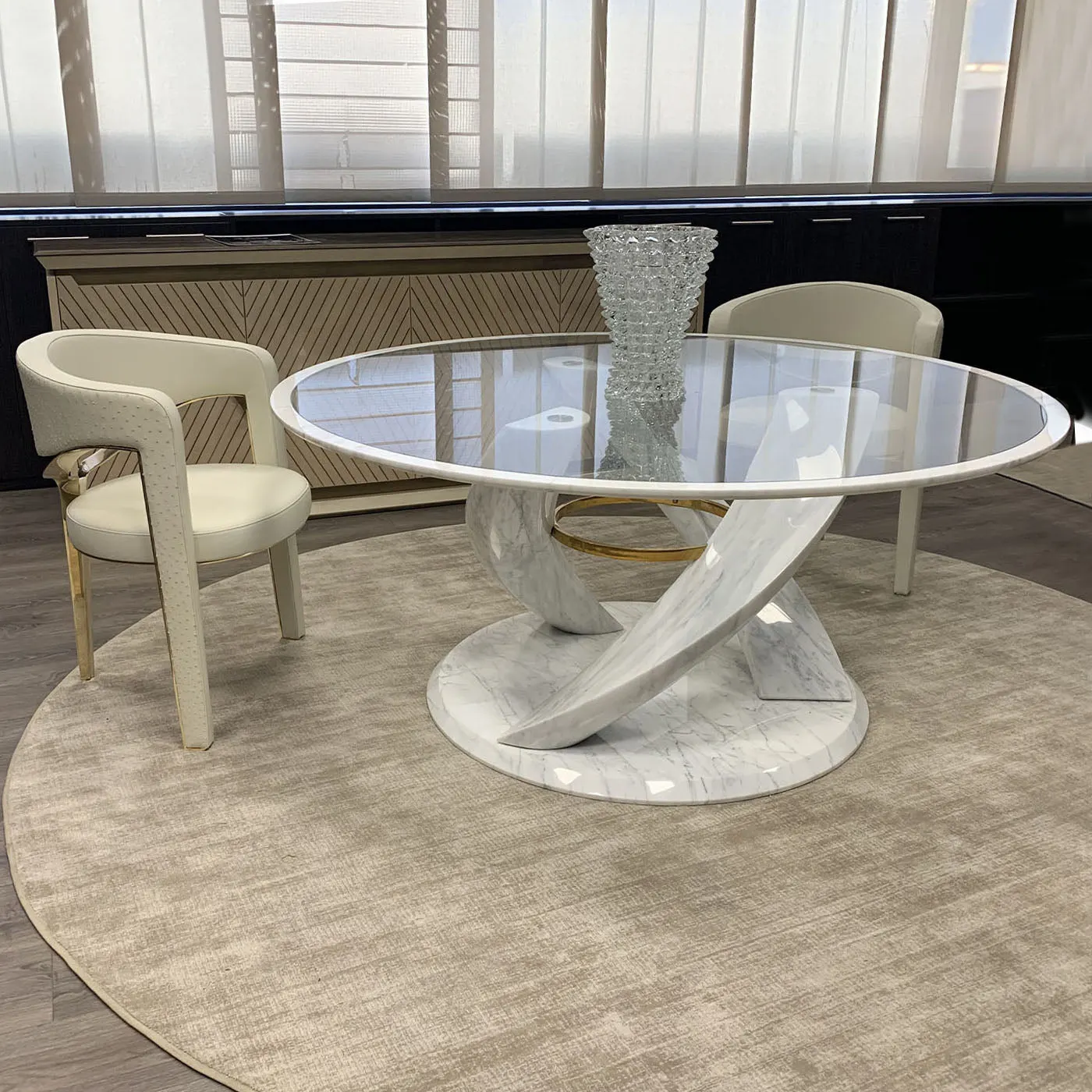 Gelso Enveloping Curved Calacatta Caldia Dining Table