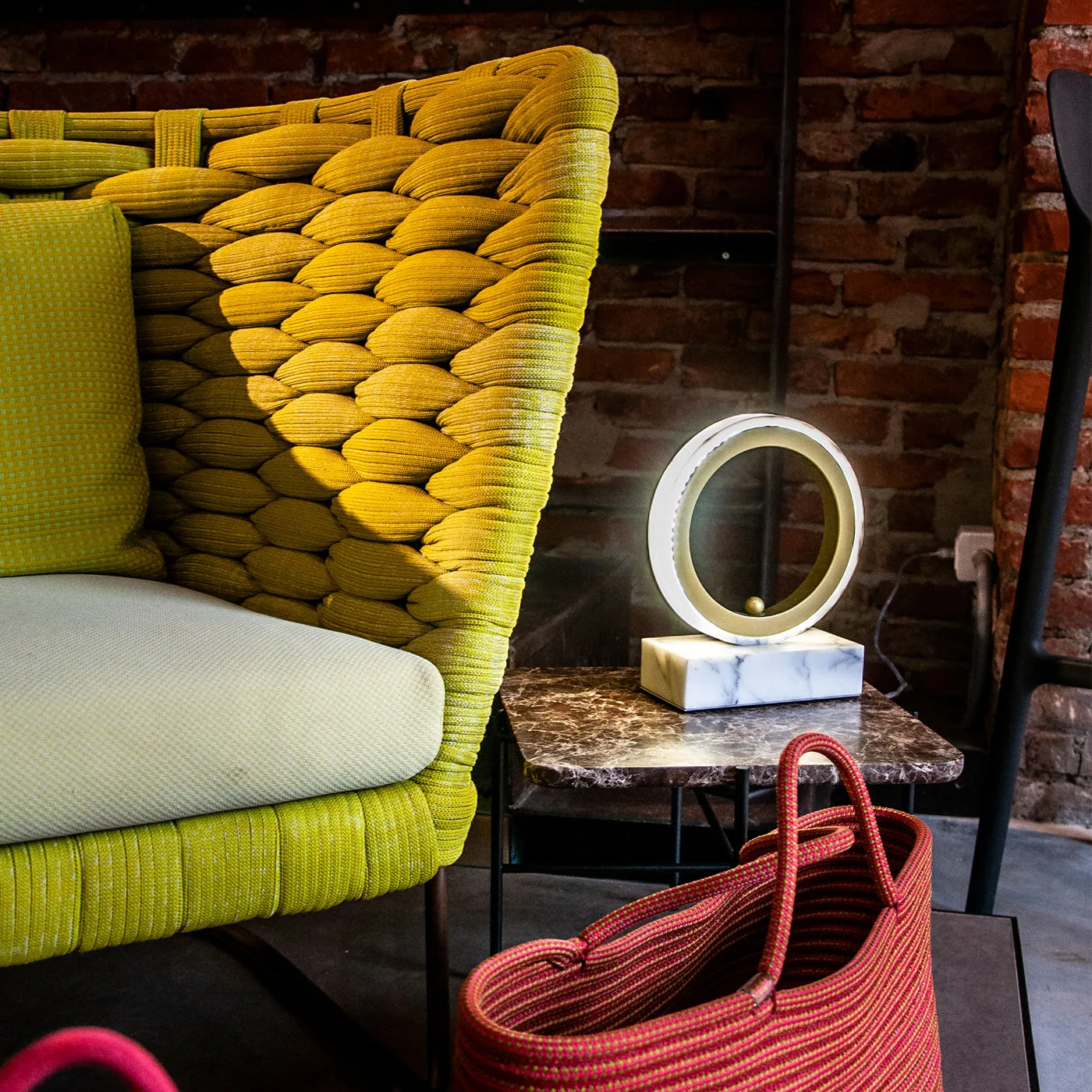 Large Sculptural Table Lamp In Fine White Marble