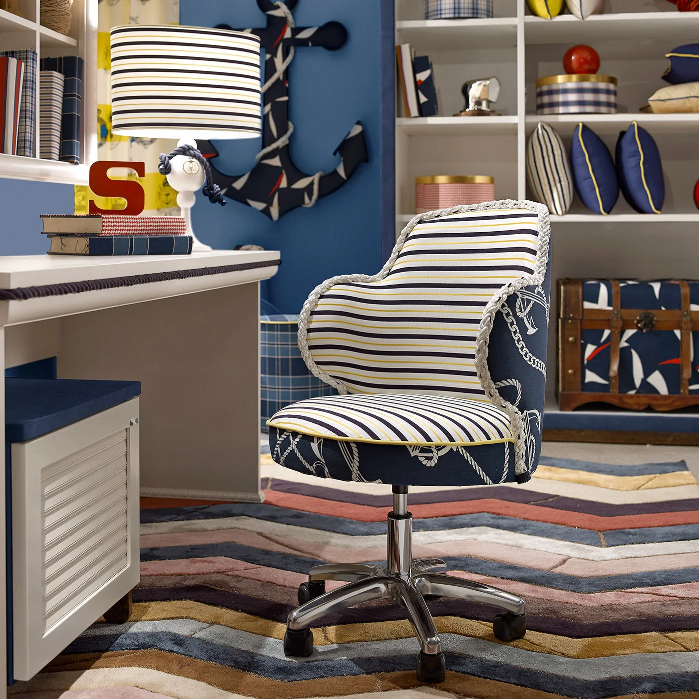 Honey Marine Swivel Chair