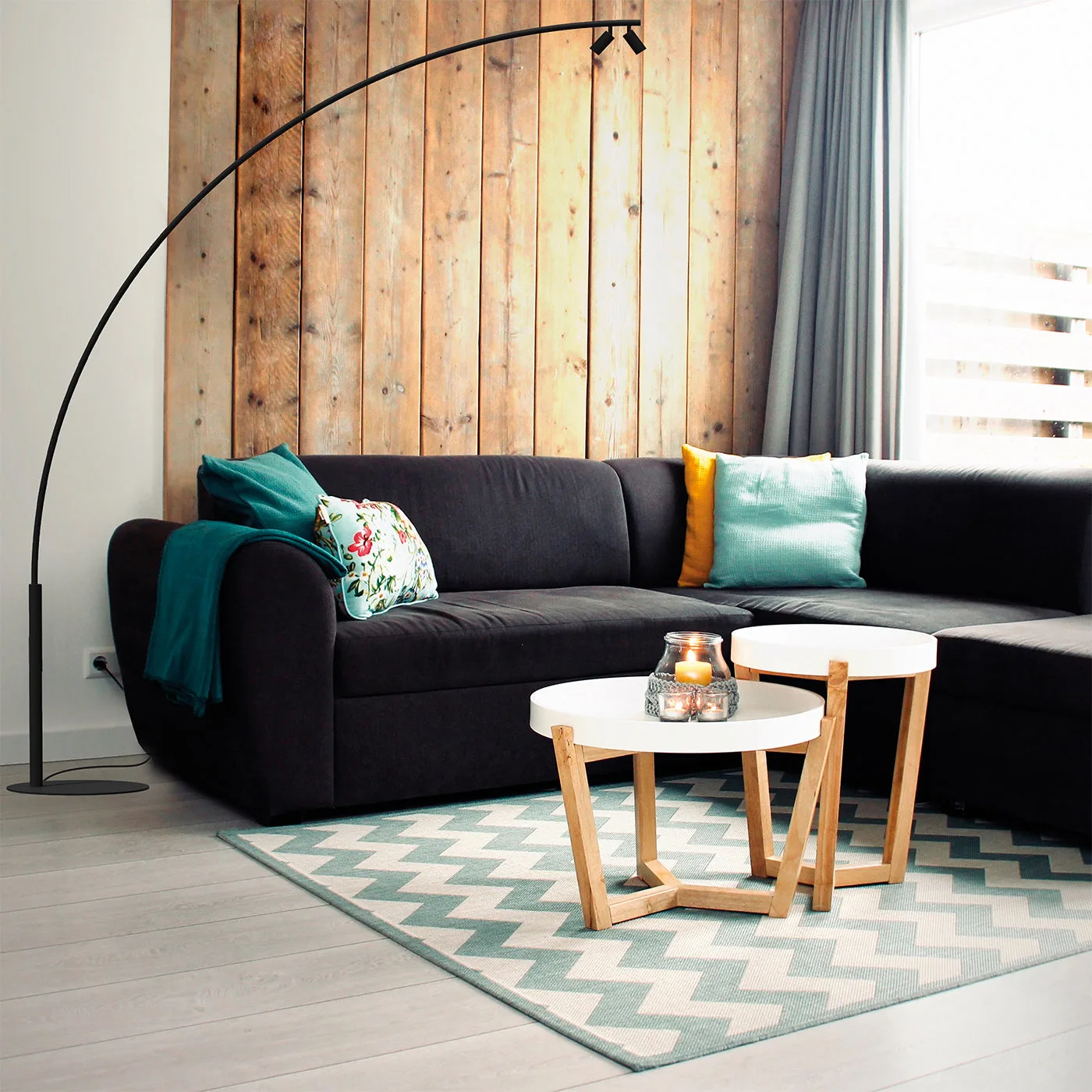 Iris Black Floor Lamp