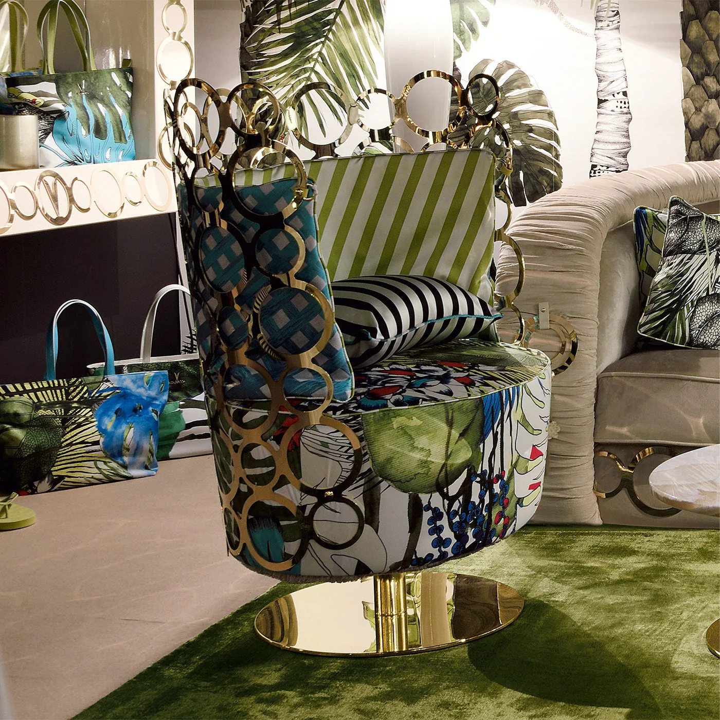 JG 118 Miami Swivel Chair