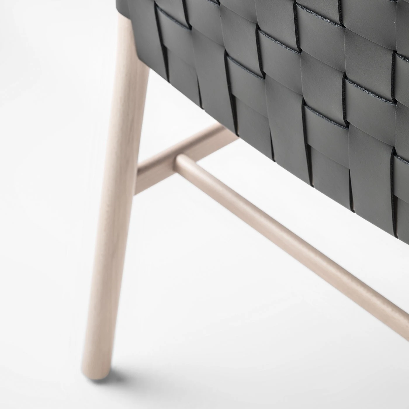 Julie white And Black Leather Chair By Emilio Nanni