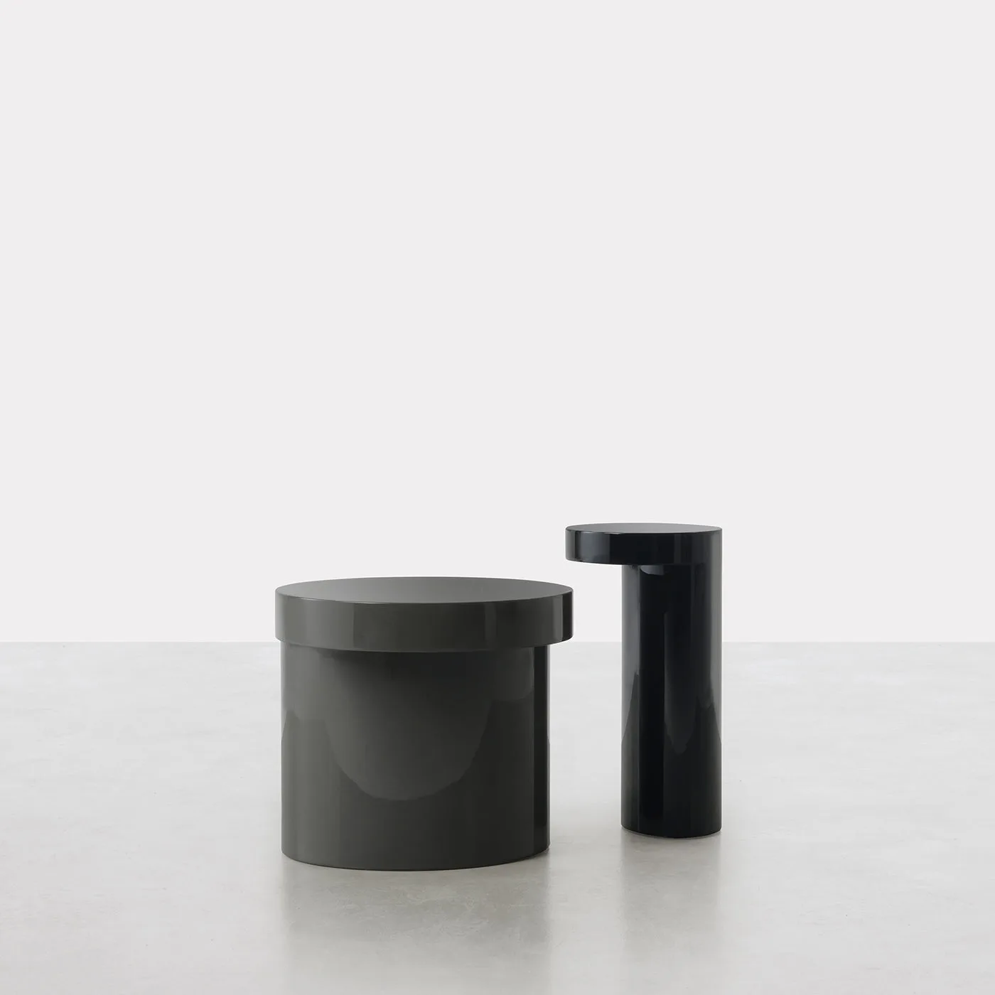 Lazy O Black Low Accent Table