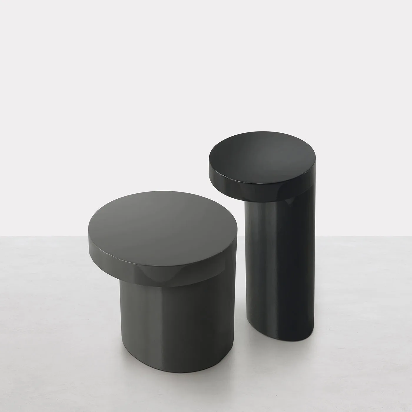 Lazy O Black Drink Table By Dainelli Studio