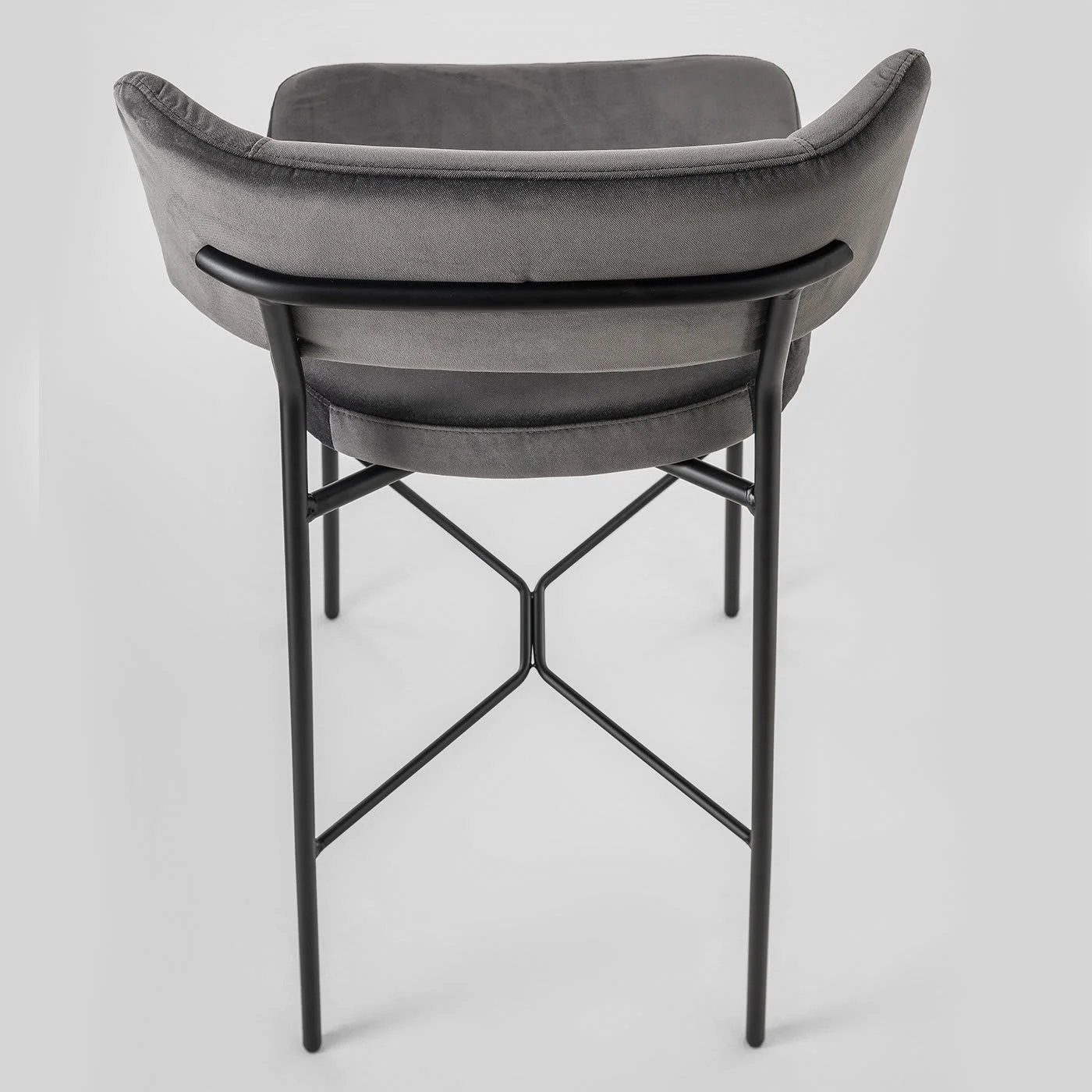 Marlen Met Black Stool By EP Studio