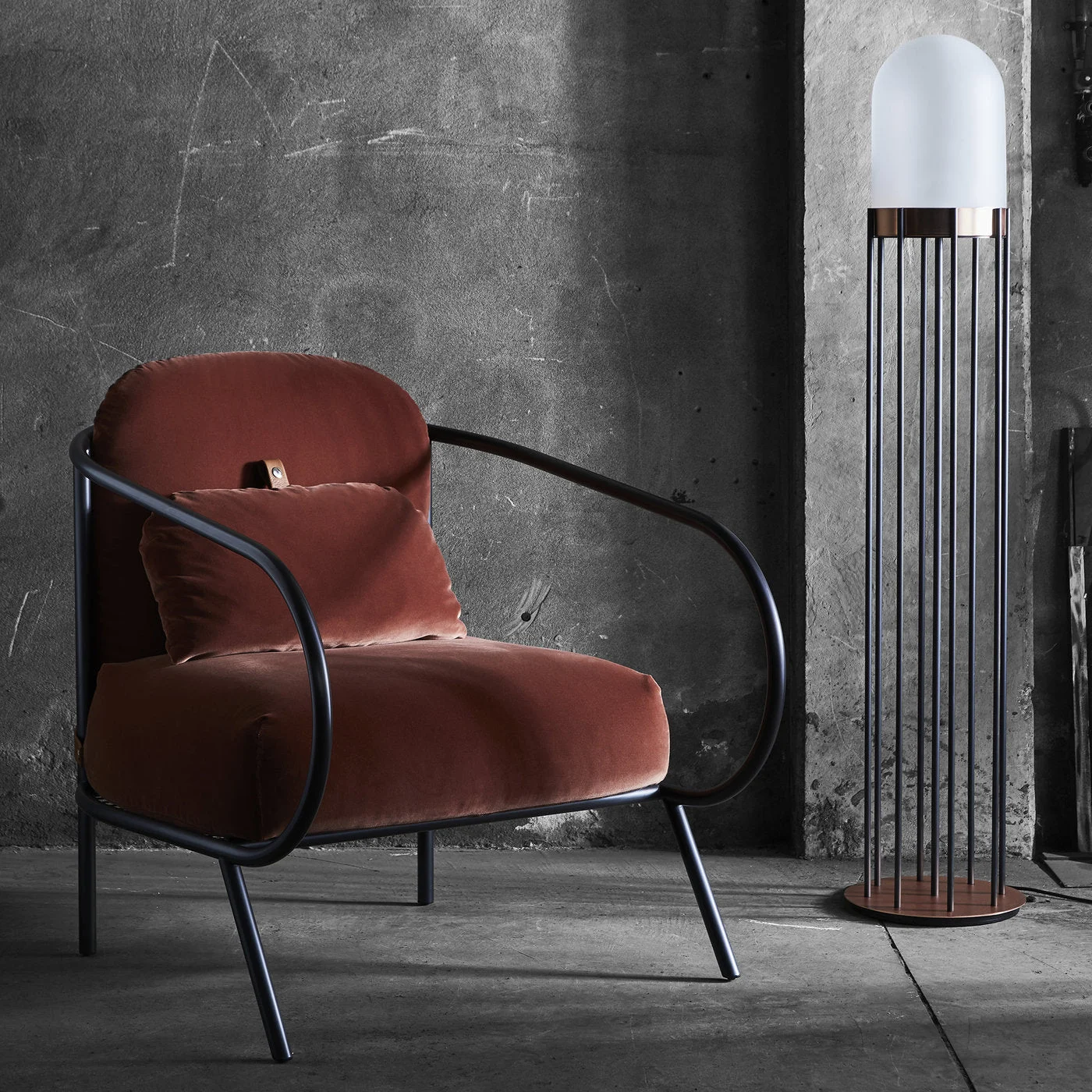 Minima Armchair