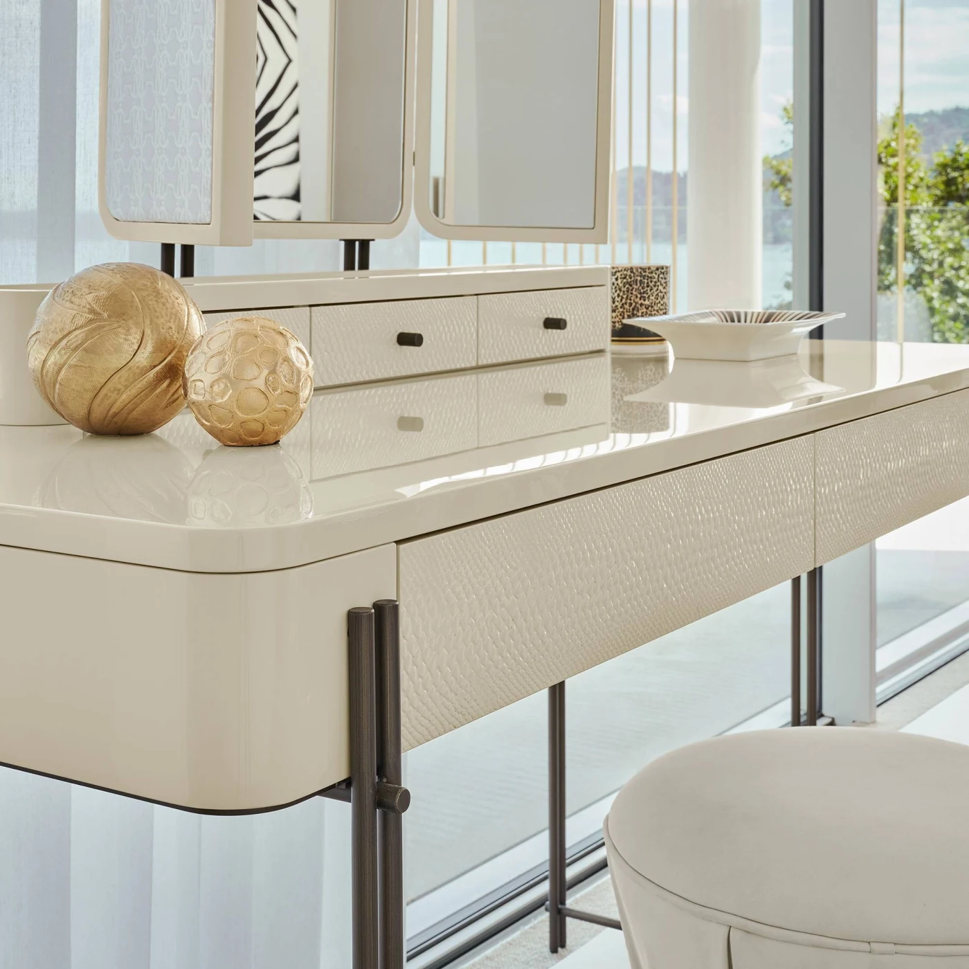 Misali Dressing Table