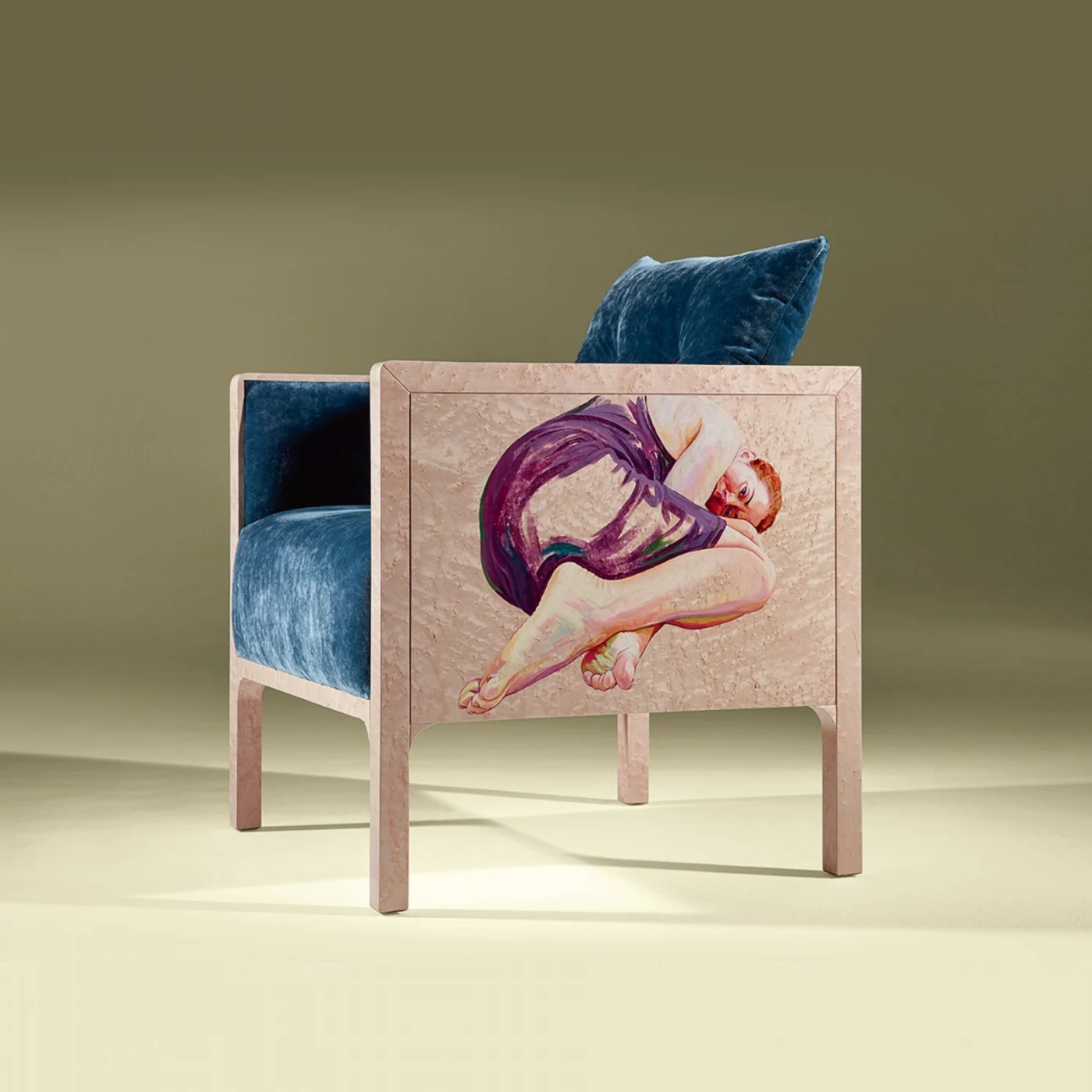 Na Box Artistic Armchair