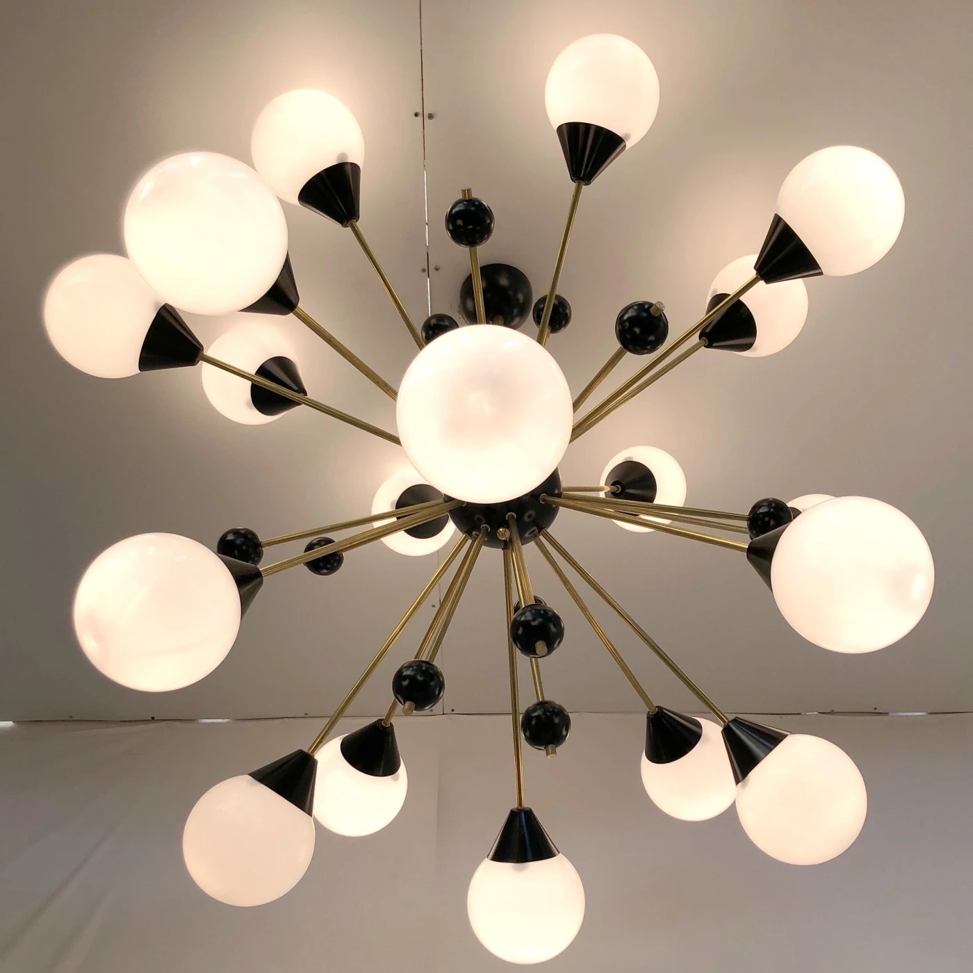 Nebula Sputnik Chandelier