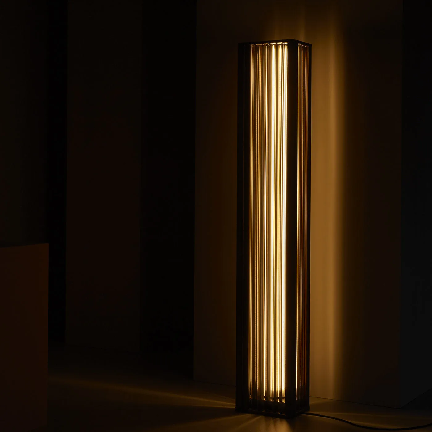 Numa Floor Light