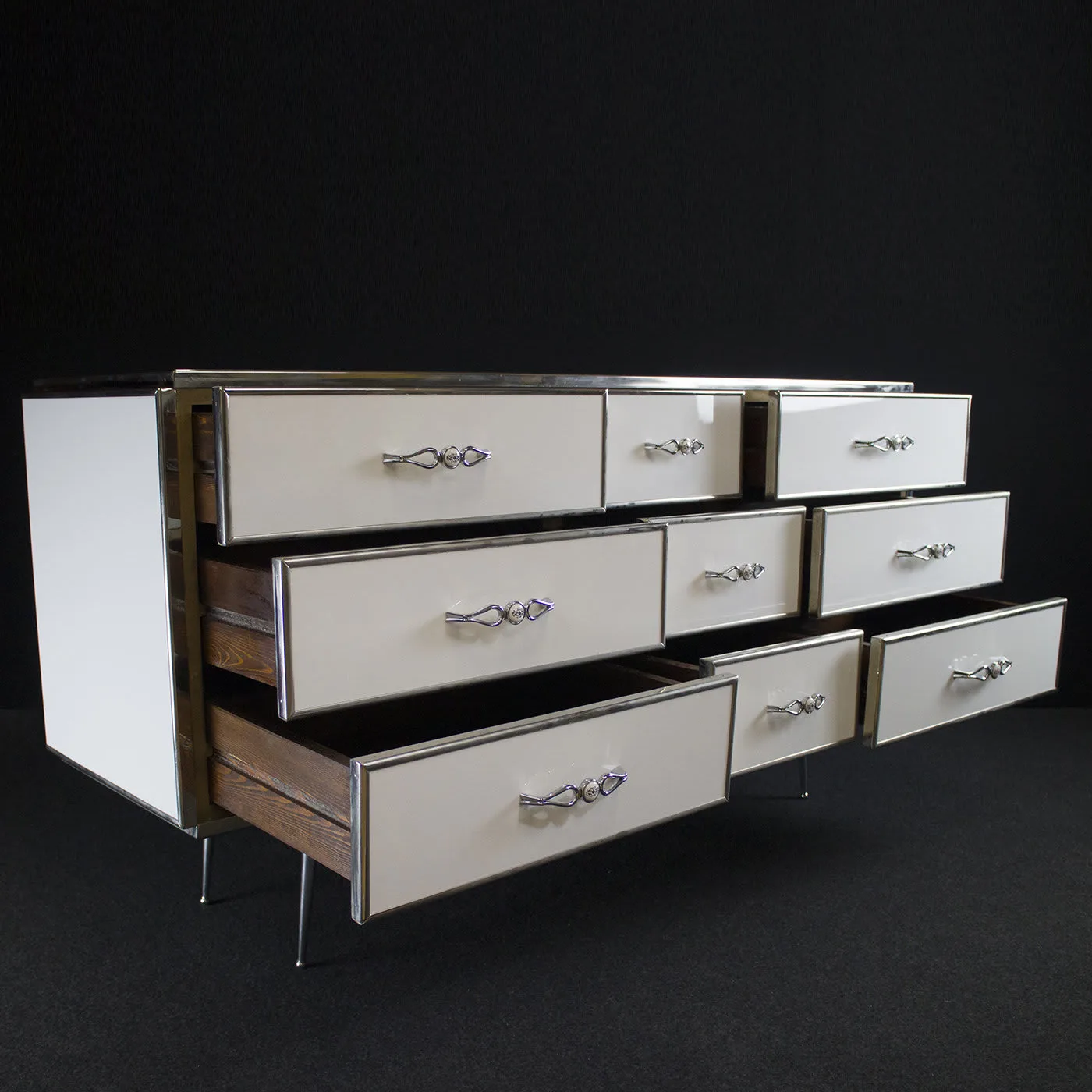 PLM-0079 White Dresser