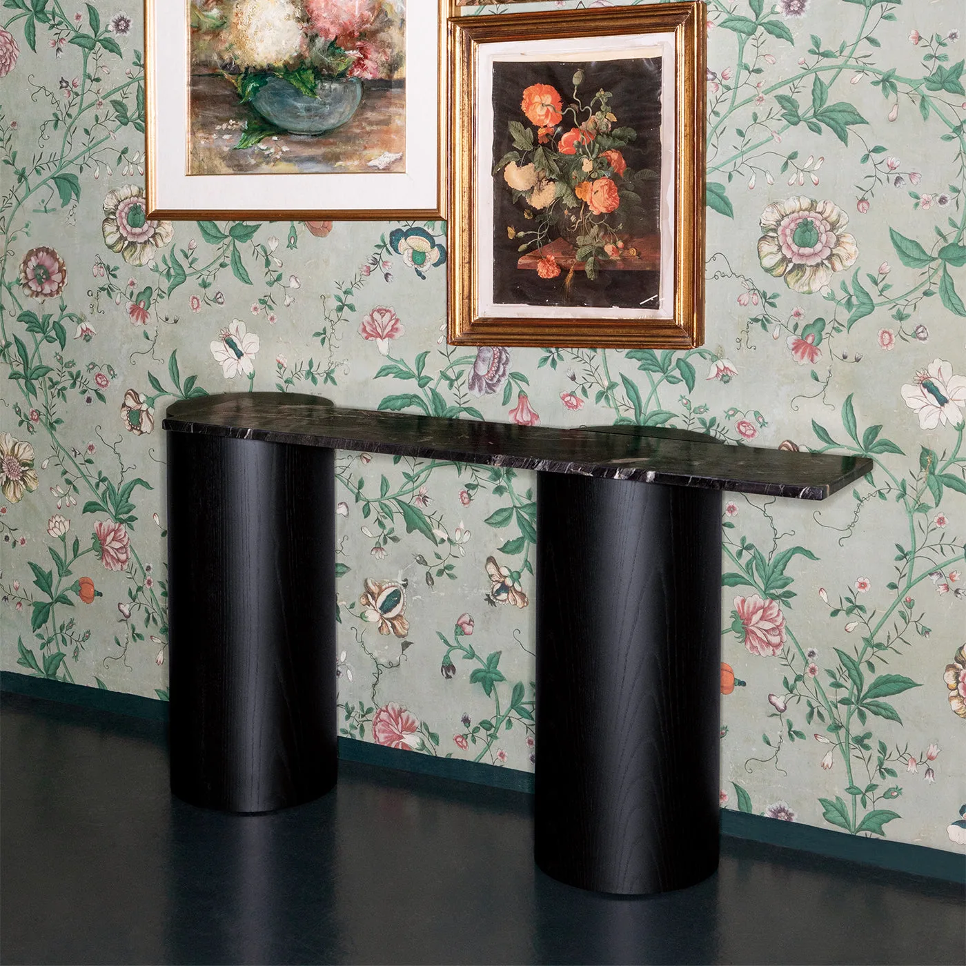 Plinto Black With Belvedere Marble Top Console